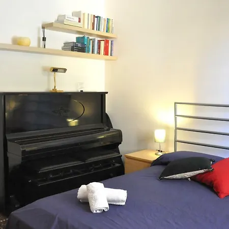 Apartment La Casa Del Musicista A Monteverde - San Camillo Rome